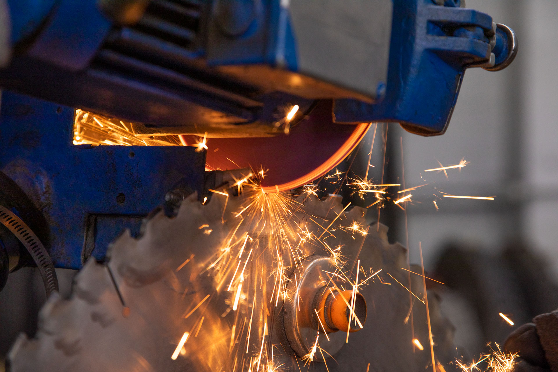 Specialty Saw Blade Sharpening